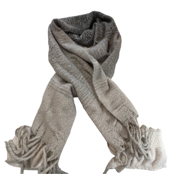 Anthropologie Mer Sea for Anthropologie Large Blanket Scarf Wrap Ombre gray OS - Picture 7 of 11